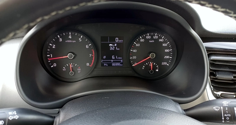 Kia Stonic cena 64900 przebieg: 86995, rok produkcji 2018 z Toruń małe 232